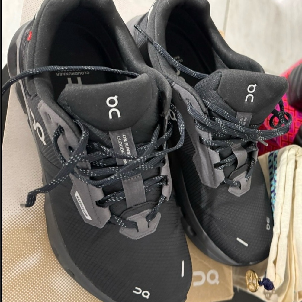 On Running Black and Gray Sneakers